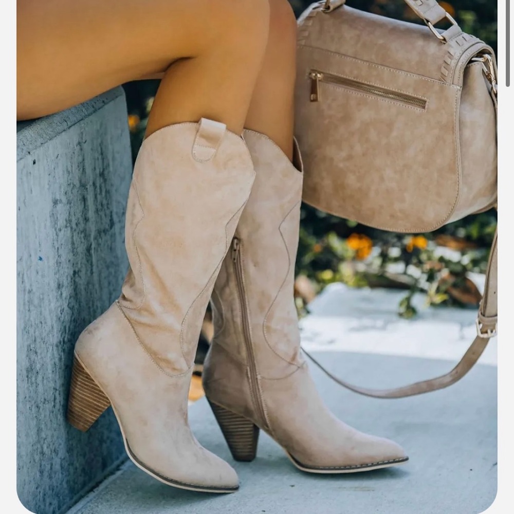 NEW - VICI Collection Lasso Western Boot - Nude/Taupe - Size 8.5